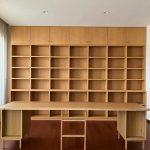 ネオ村上春樹の書斎！造作家具と木目の美しさが惹き立つこだわり空間